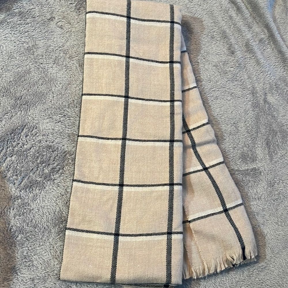 Gap scarf 